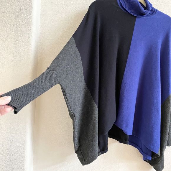 Alfani‎ Black Blue Grey Colorblock Asymmetrical Hem Turtleneck Poncho Sweater Sm - Picture 5 of 13